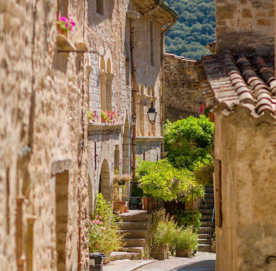 Vila Gite Du Chant Des Oiseaux Saint-Guilhem-le-Desert Exteriér fotografie