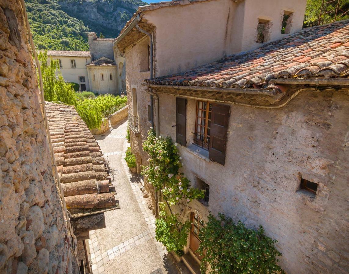 Vila Gite Du Chant Des Oiseaux Saint-Guilhem-le-Desert Exteriér fotografie